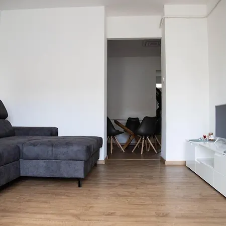 Flat Margaret Apartment
